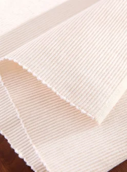 Plain ribbed table runner
