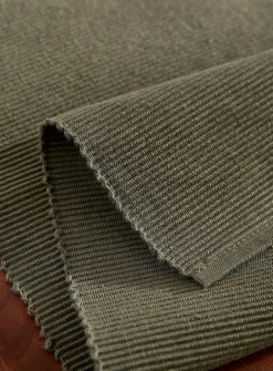 Plain ribbed table runner