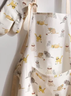 Playful kittens accessories