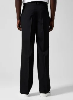 Pleated black pant