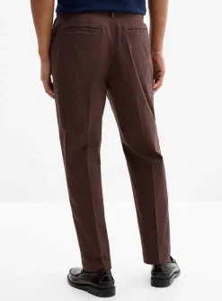 Pleated chinos