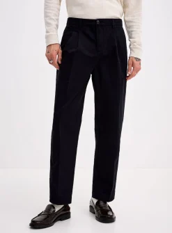 Pleated chinos