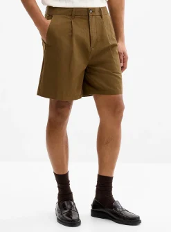 Pleated cotton-linen short