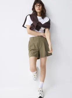 Pleated dress short