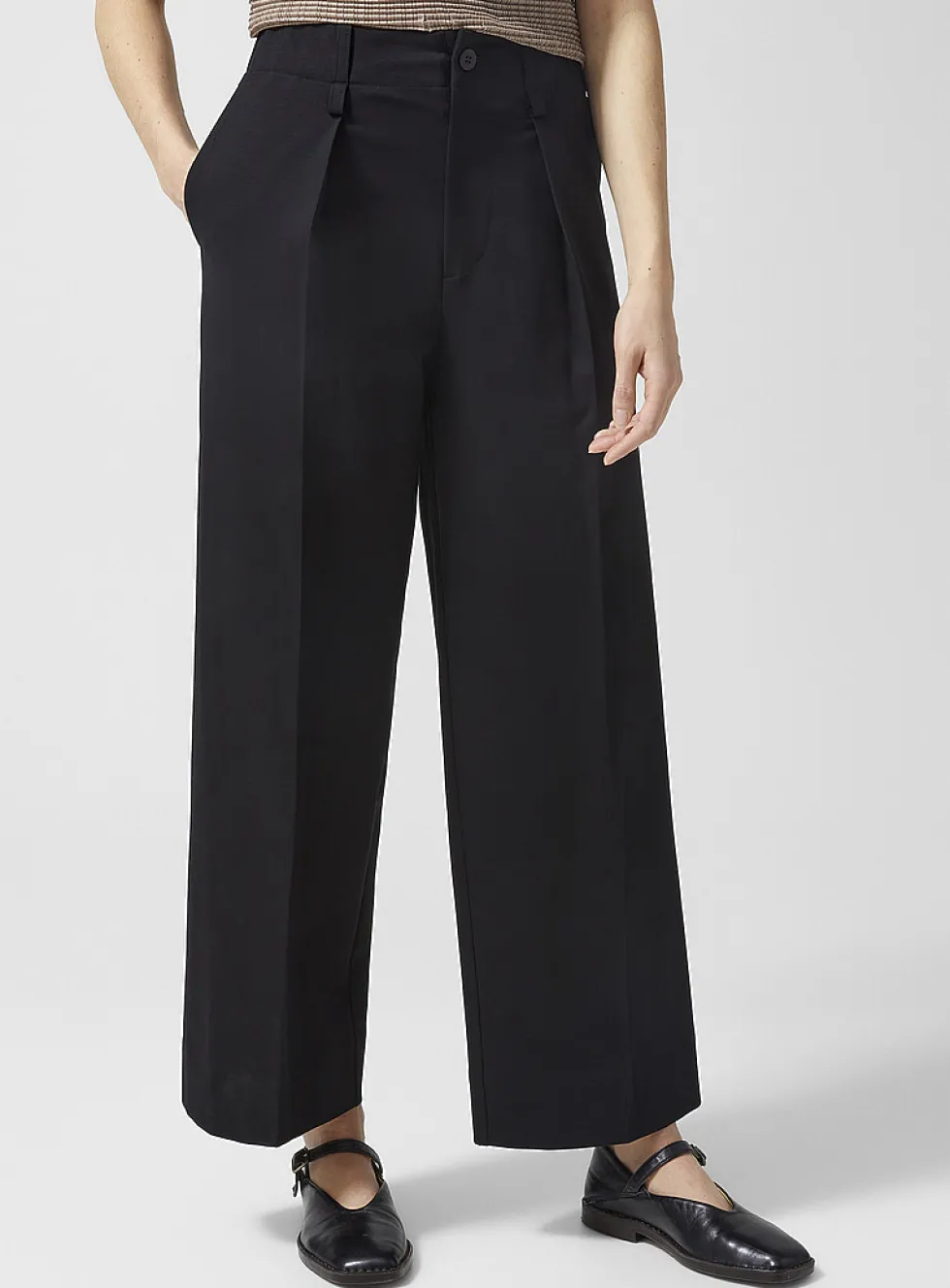 Pleated elastic waistband pant