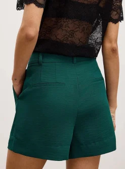 Pleated piqué short