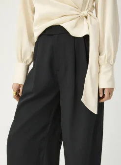 Pleated piqué wide-leg pant