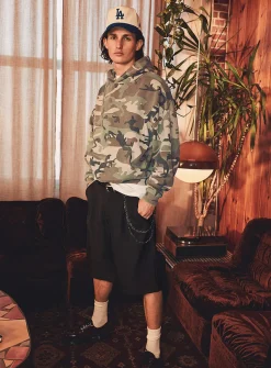 Pleated soft twill Bermudas
