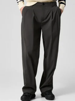 Pleated technical canvas pant