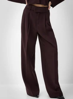 Pleated wide-leg pant with embossed logo belt