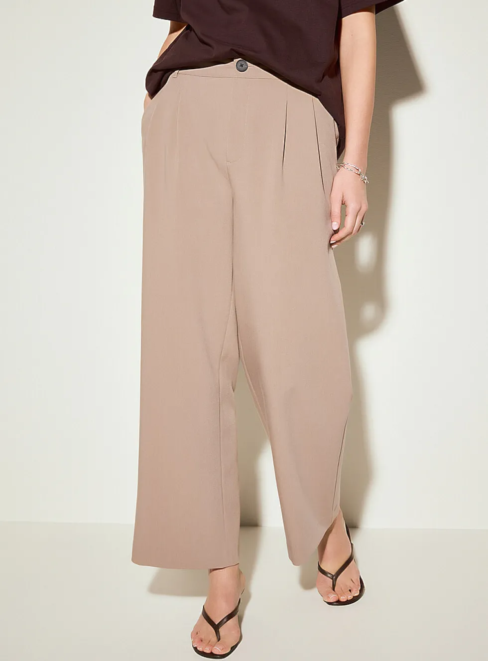 Pleated-waist thick crepe wide-leg pant