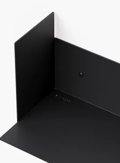 Pli folded steel wall-mounted shelf unit