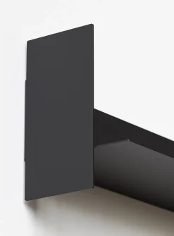 Pli folded steel wall-mounted shelf unit