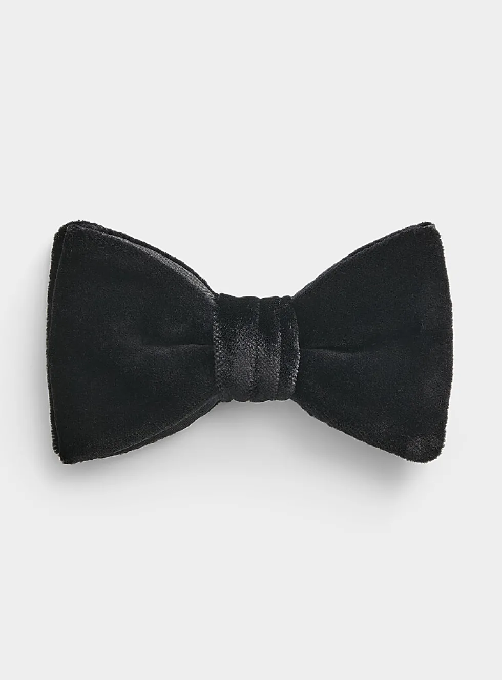 Pontoglio velvet bow tie