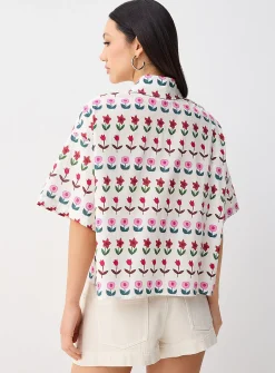 Pop print cropped shirt