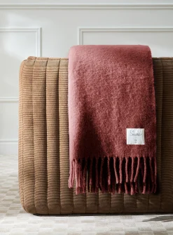 Powdery tone faux-mohair throw
