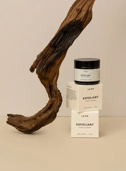Precious oil-based face scrub