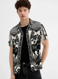 Printed camp shirt