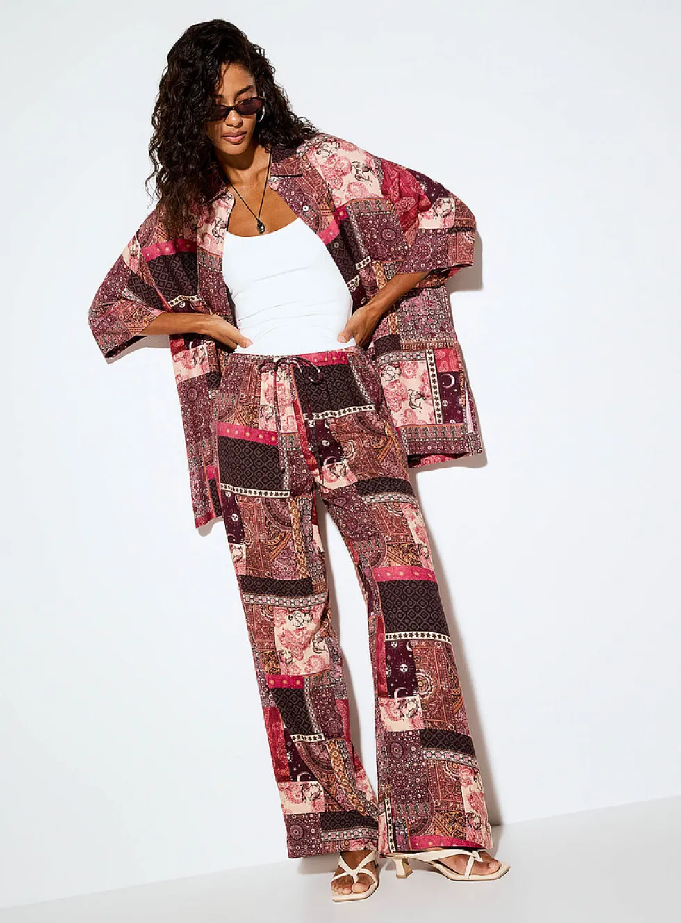 Printed drawstring-waist wide-leg pant