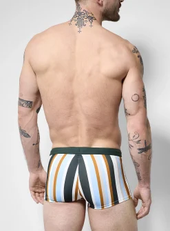 Printed fitted swim trunk