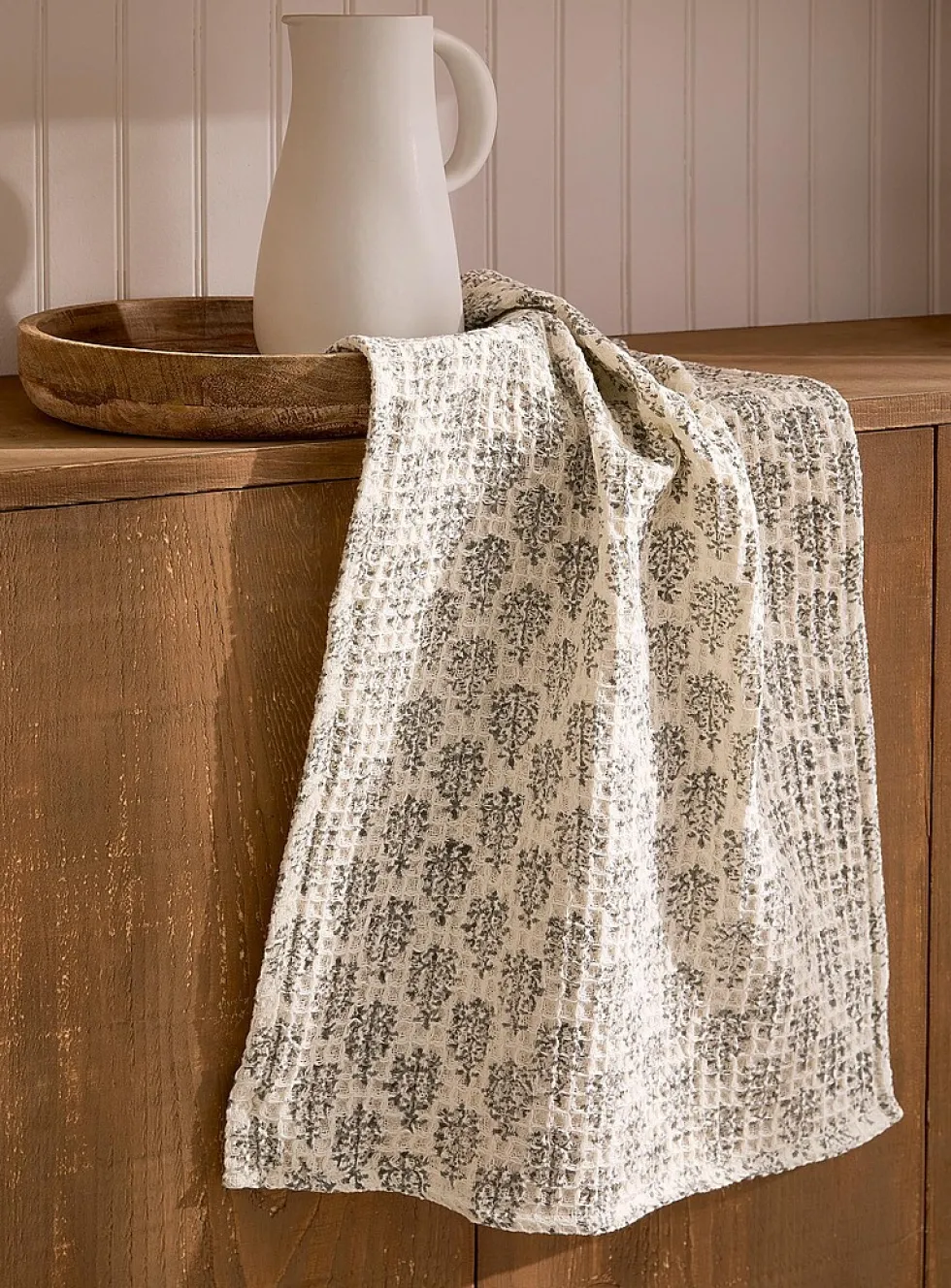 Printed pattern tea towel