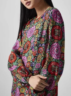 Puff-sleeve floral dress