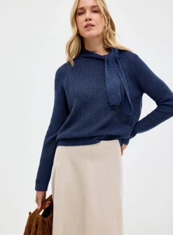 Pure cotton lavallière-neck sweater