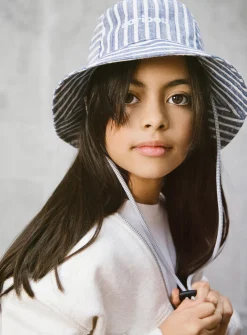 Pure linen striped bucket hat