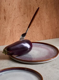 Purple-hued speckles plate