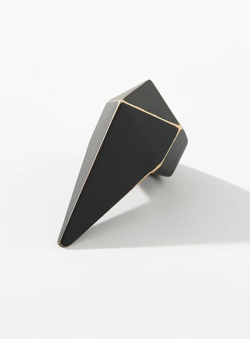 Pyramid ring