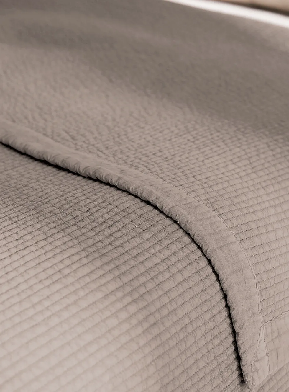 Quilted stripes duvet