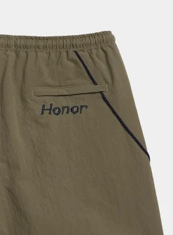 Quote embroidery track short