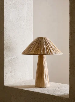 Raffia paper table lamp