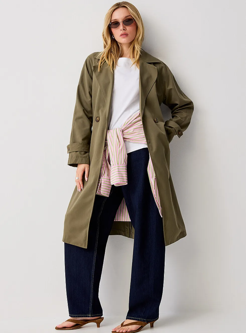 Raglan sleeves long khaki trench