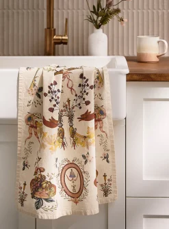 Ranch-style tapestry tea towel