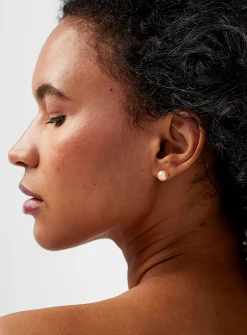 Rea pinkish pearl earrings