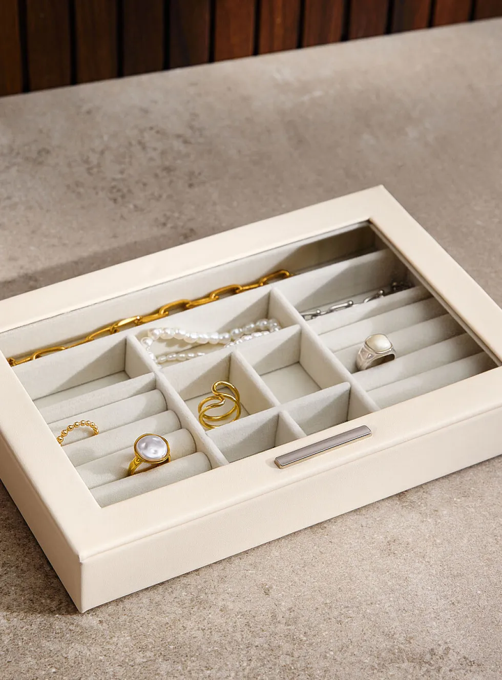 Rectangular faux-leather jewellery box