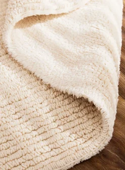 Rectangular reversible bath mat