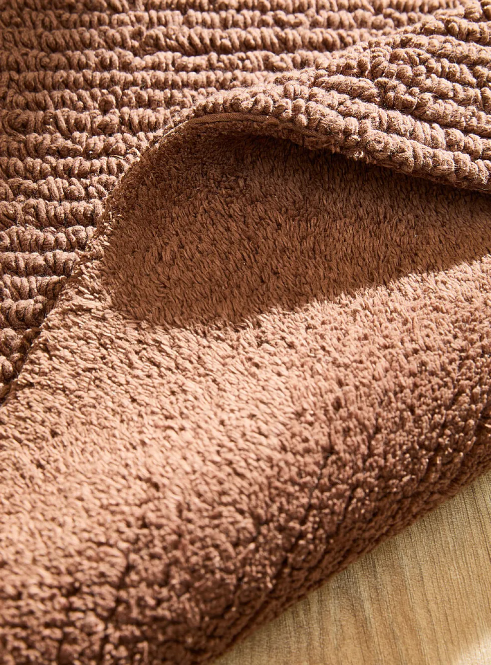 Rectangular reversible bath mat