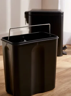 Rectangular soft-close bin