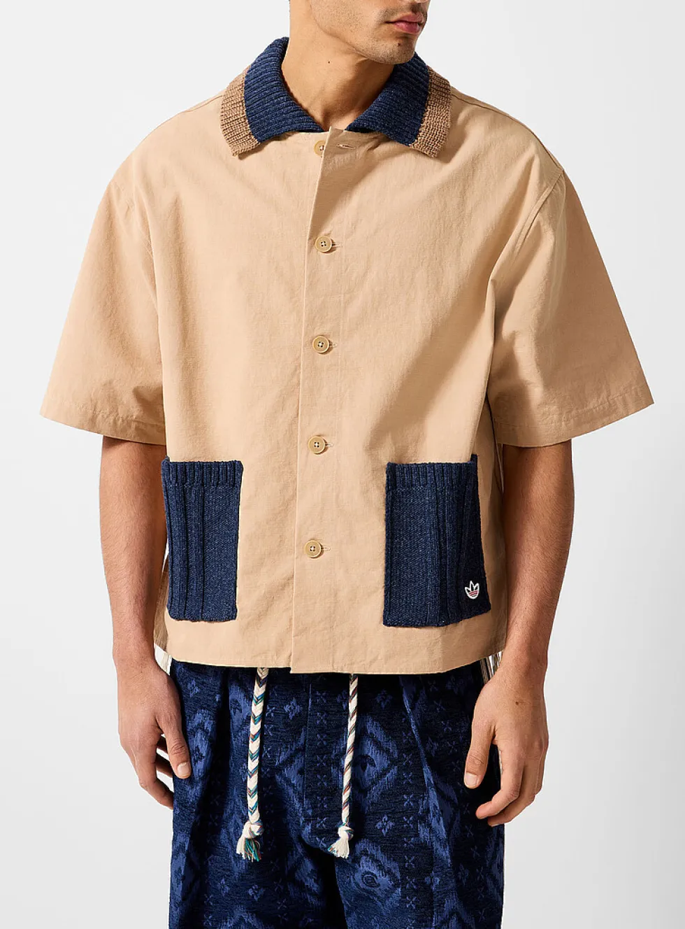 Refined Utility knit collar and pockets shirt