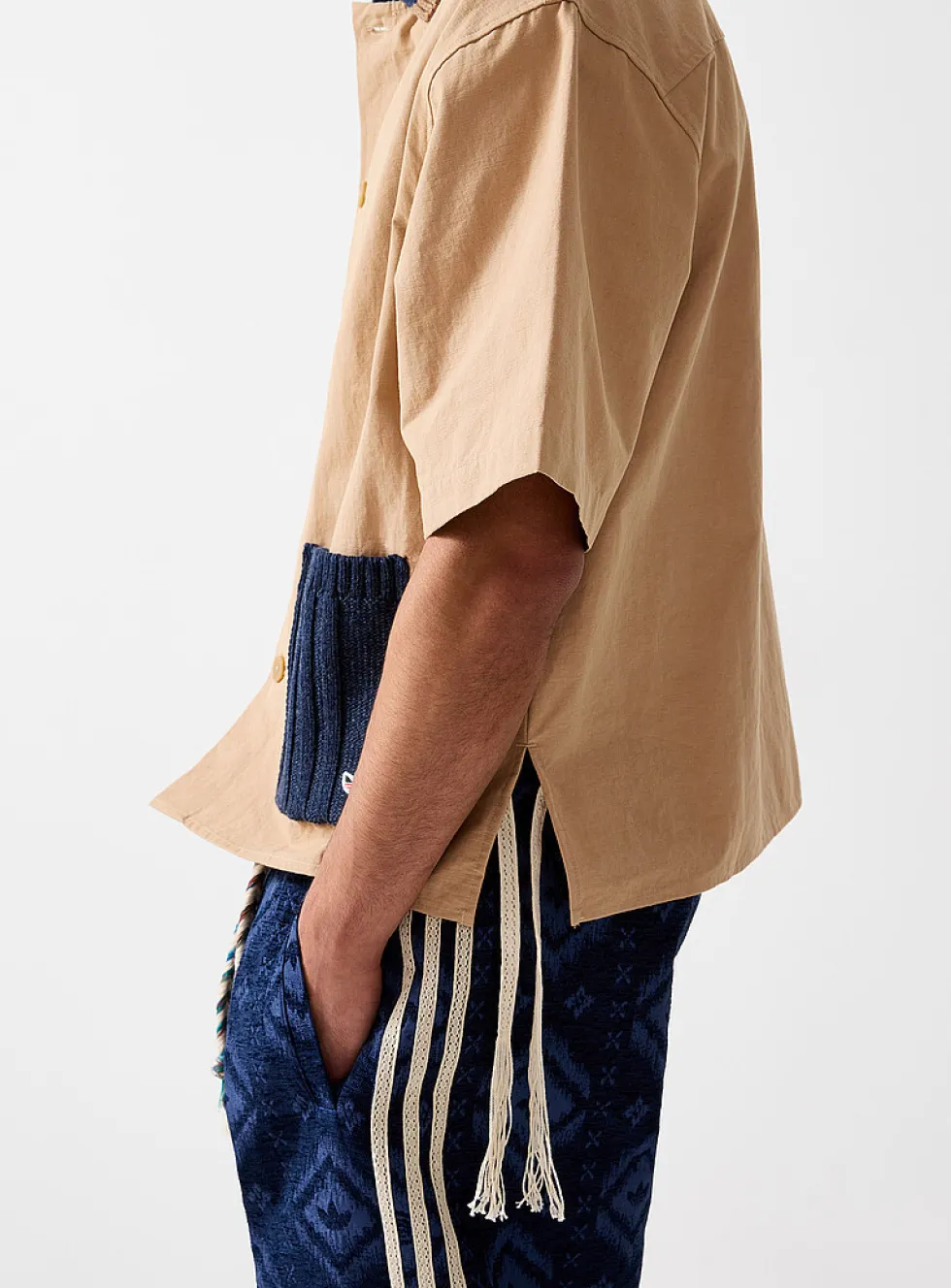 Refined Utility knit collar and pockets shirt