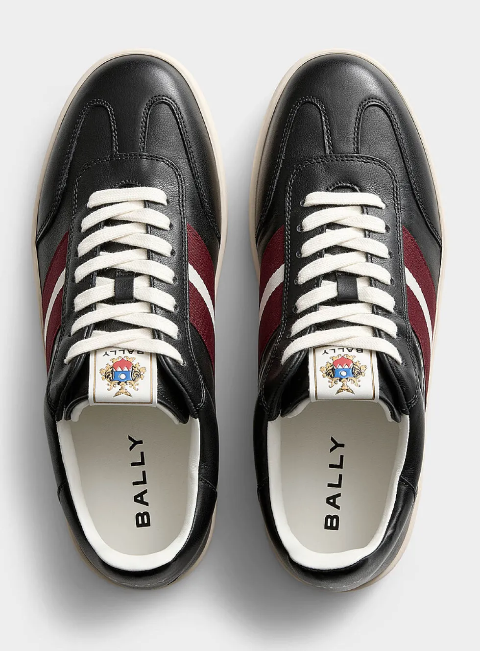 Retro Crest sneakers