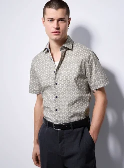 Retro medallion shirt