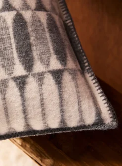 Retro mosaic removable-cover cushion
