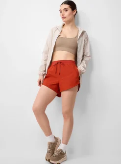 Retro rounded hem shorts