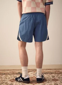 Retro woven track short
