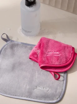 Reusable makeup wipes