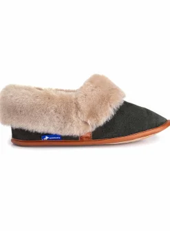 Reversed sheepskin trimmed slipper