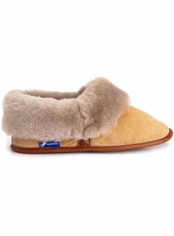 Reversed sheepskin trimmed slipper